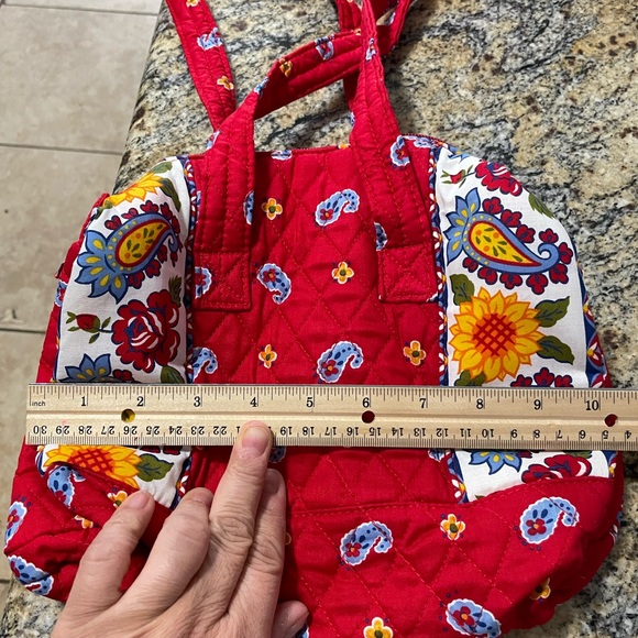 Brand New Quilted Barrel Tote with matching coin bag. - Picture 2 of 7